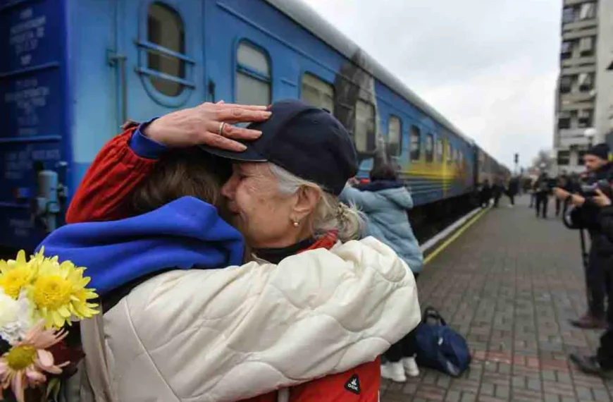 У КМІС закликають не довіряти “опитуванням” тіктокерів, де люди кажуть “я за мир”