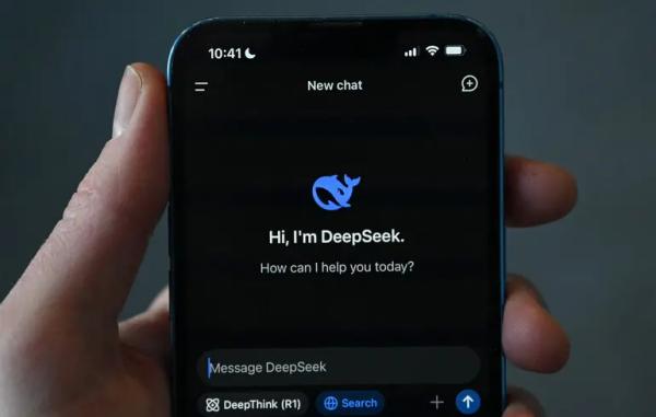 Що таке DeepSeek: як китайський стартап приголомшив сферу штучного інтелекту і став ризиком для США ‒ CNN