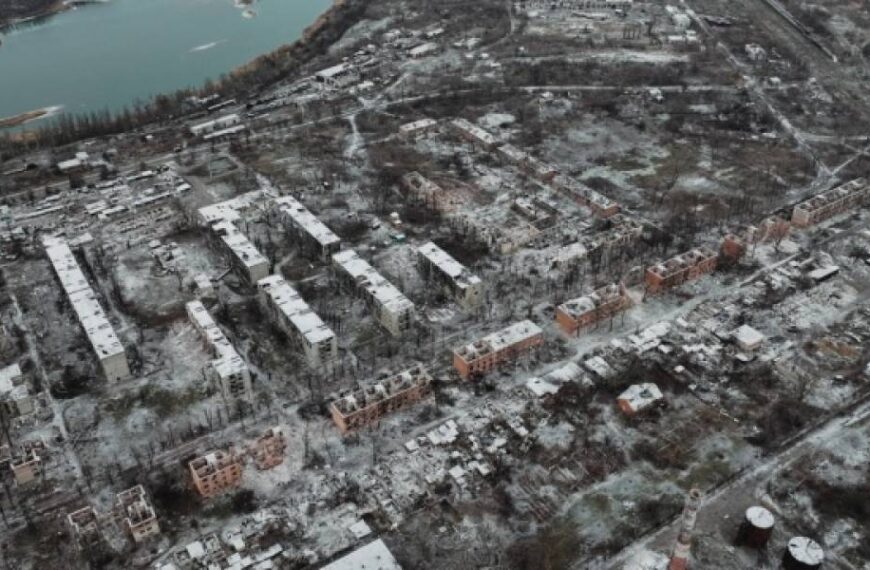 Невдалі штурми ворога та міські бої: військові розповіли про ситуацію в Часовому Яру