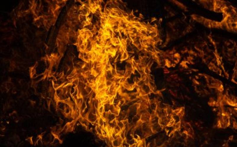 Потужний «бавовняний» гримить у різних регіонах Росії — відео
