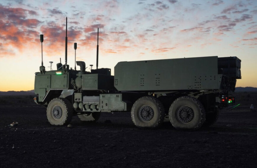 Корейська Hanwha придивилася до безпілотного ракетного комплексу HIMARS і вирішила створити власний безпілотник-пускову установку K239 Chunmoo