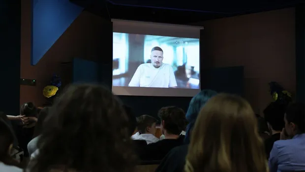 «Круто мати голову на плечах», – звернувся Усик до дітей, яких Російська Федерація намагається завербувати.
