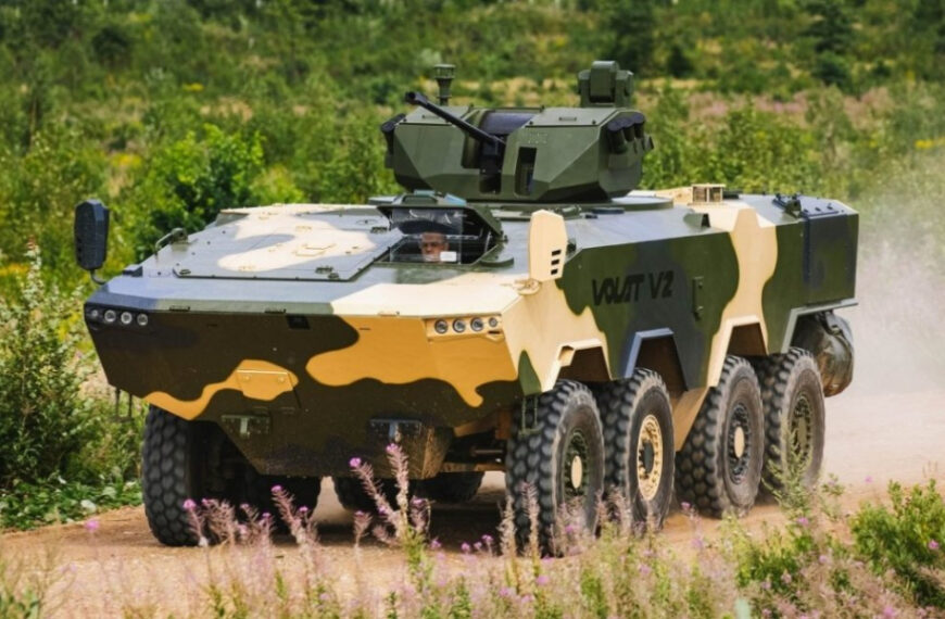 Через 15 років білорусам нарешті вдалося прийняти на озброєння власний бронетранспортер Volat V-2