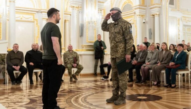 Президент нагородив ще 96 солдатів, 15 з них посмертно