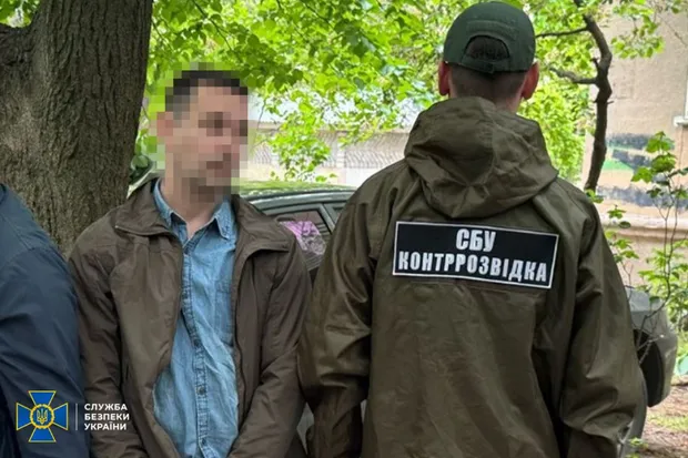 СБУ: Затримано “крота”, який оселився на оборонному заводі для крадіжки нових розробок Збройних сил України