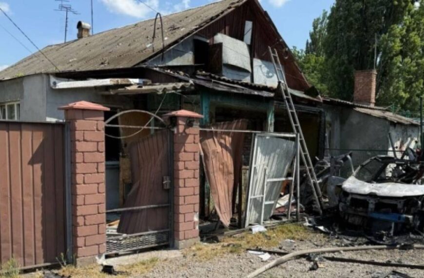 У Нікополі внаслідок російських обстрілів один чоловік загинув, ще двоє отримали поранення