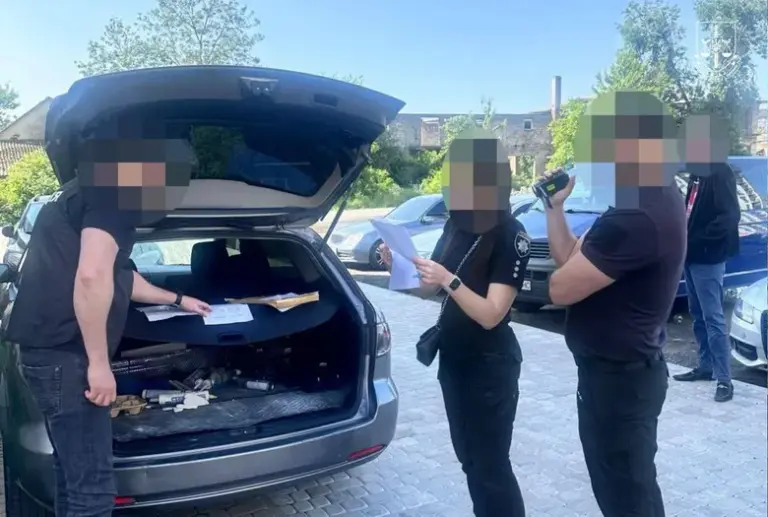 Операція «Гардіан». Поліція виявила сотню підроблених довідок про відстрочку від армії