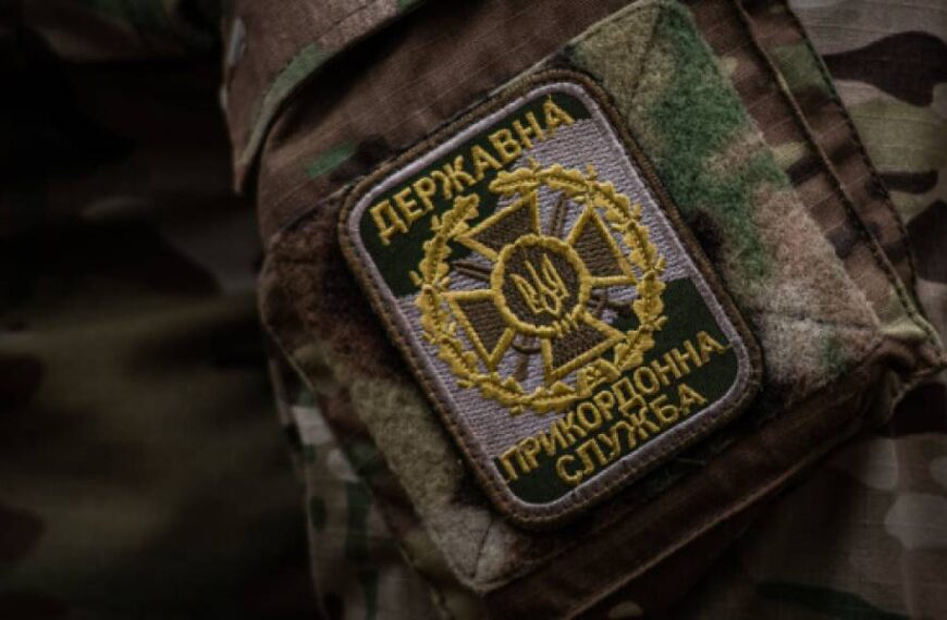 Прикордонники на Куп'янському напрямку знищили вантажівку з дронами та поранили 13 росіян