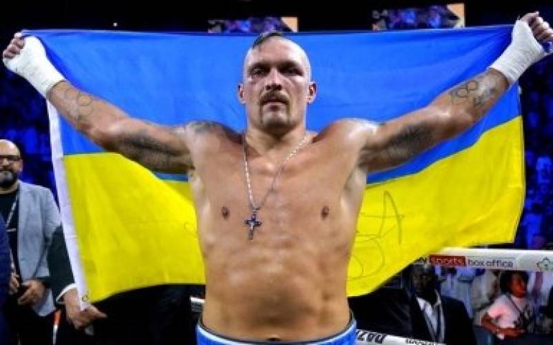 Усик знову очолив рейтинг найкращих боксерів світу за версією The Ring