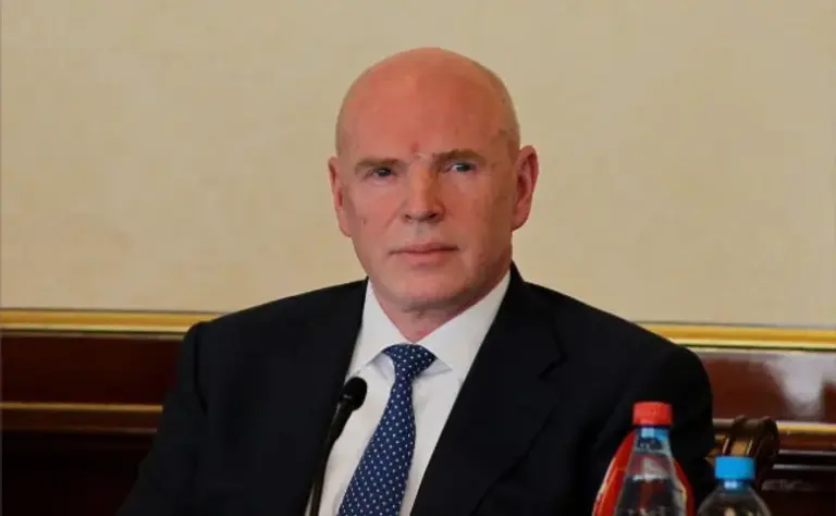 Віце-губернатора Ленінградської області Росії знайдено мертвим