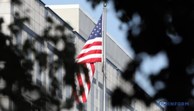 Посольство США попереджає про загрозу «значних авіаударів»