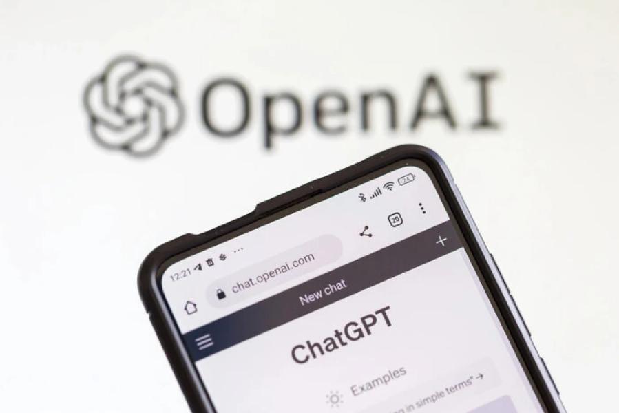 ChatGPT «ліг» в усьому світі: що відомо