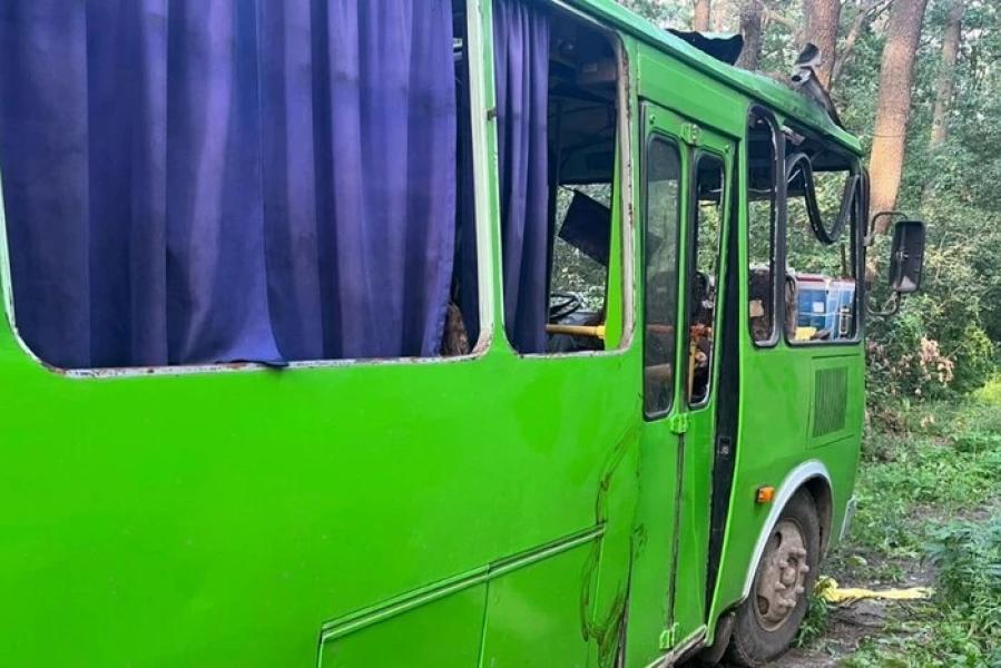 Росіяни атакували автобус з цивільними на Сумщині: є загиблі та поранені (оновлено)