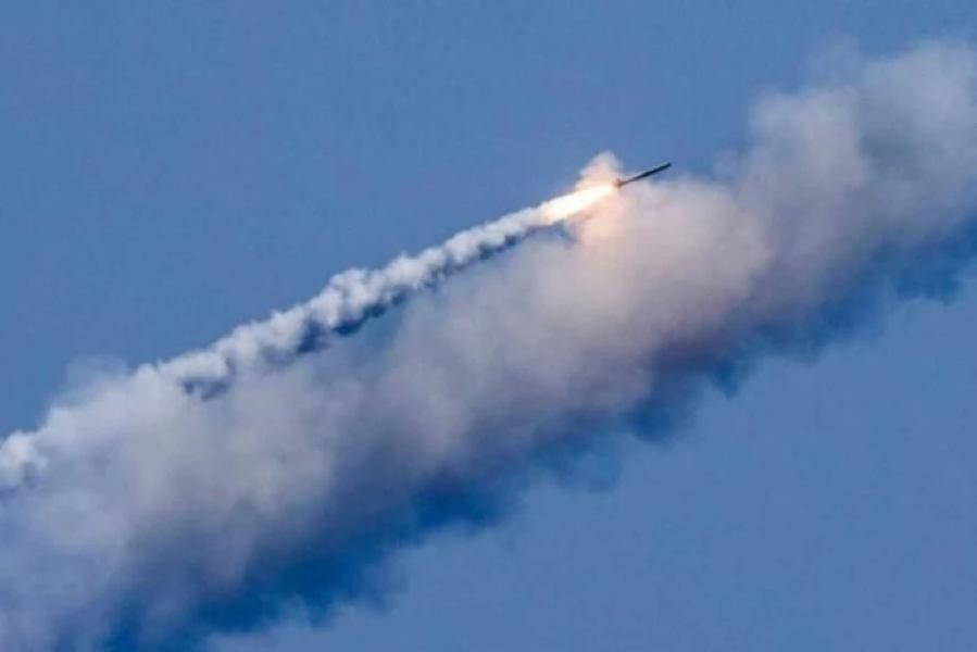Приблизний рух ракет та дронів цієї ночі: карта