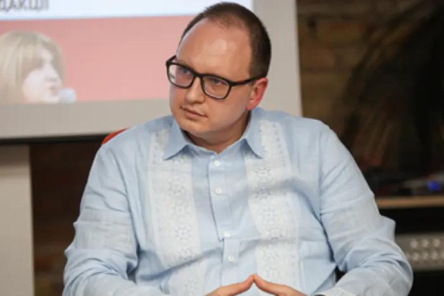 Відомий топменеджер прийшов в уряд і здивував своєю декларацією