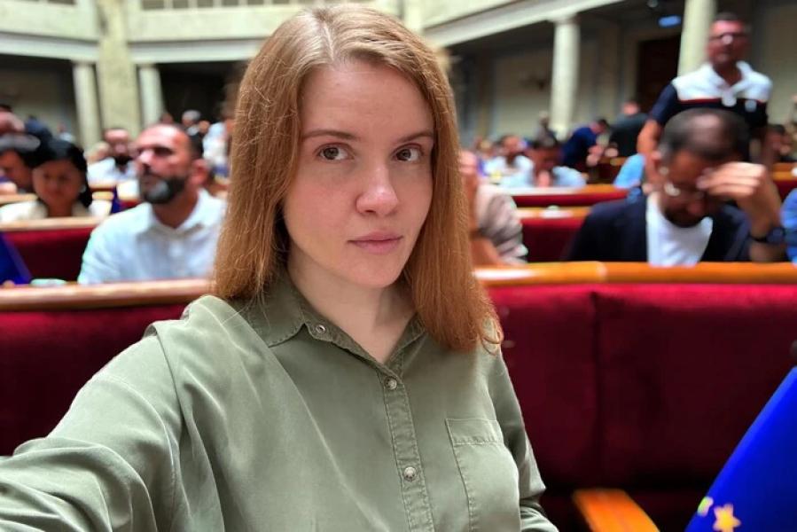 Парламентський комітет підтримав відсторонення Безуглої від засідання Ради