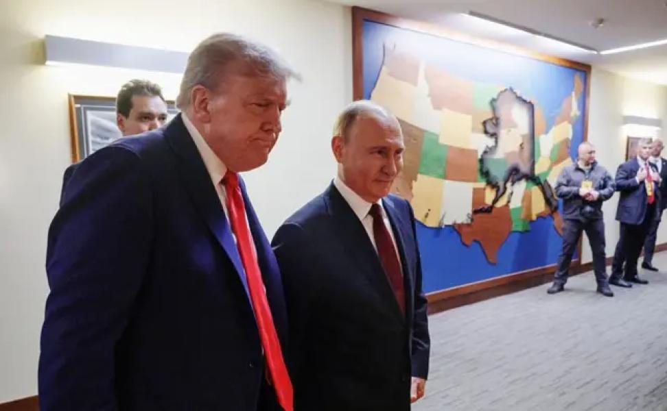 Перший раунд переговорів між президентом Росії Володимиром Путіним та президентом США Дональдом Трампом у штаті Аляска, штат Анкоридж, США, завершився 15 серпня 2025 року.