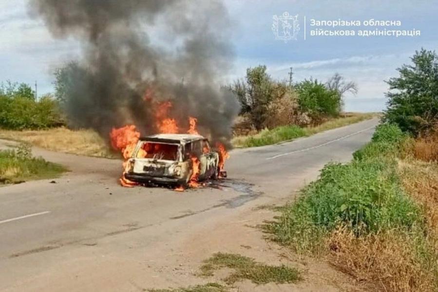 Окупанти вдарили по автівці в Запорізькому районі, є загиблі