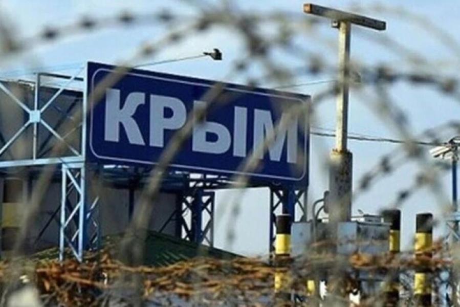 В окупованому Криму лунали вибухи: росіяни заявили про атаку дронів