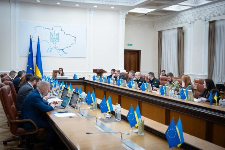 Кабмін провів низку кадрових змін у державних службах: подробиці