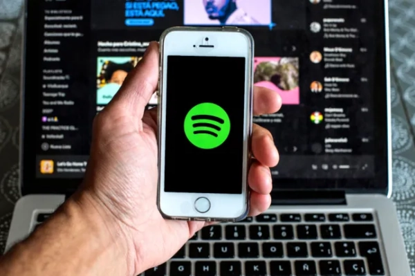 На цій фотографії зображено музичний додаток Spotify.