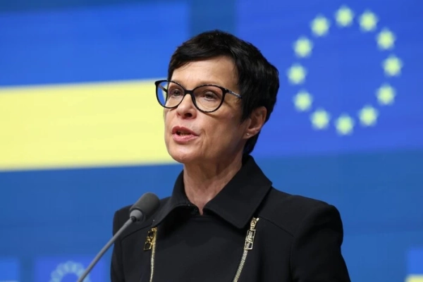 Єврокомісар з питань розширення прибув до України