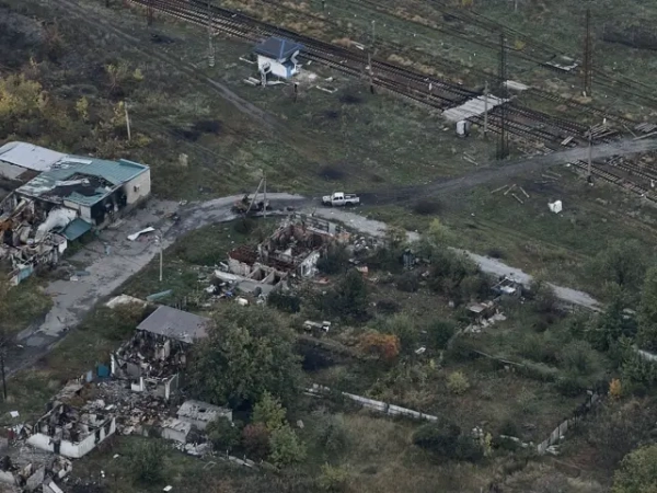 Аерофотознімок руїн у Покровську