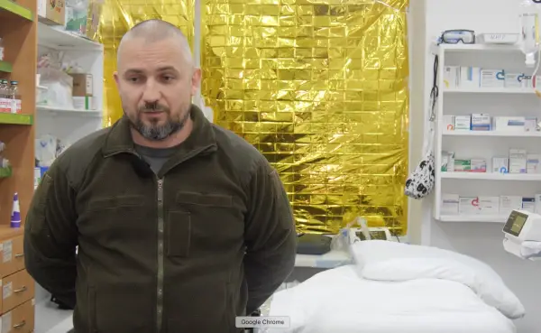 Снаряд потрапив у стегно, але не вибухнув: ексклюзивні подробиці порятунку бійця медичними працівниками 10