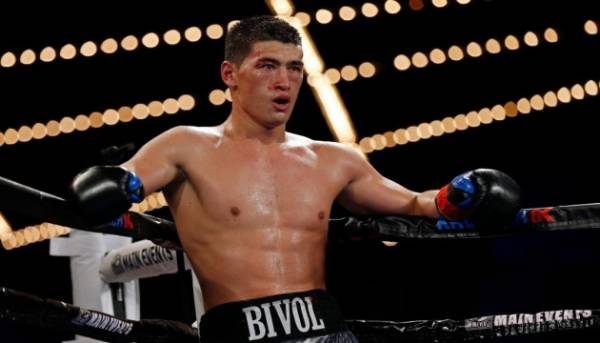 WBO не дозволила російському боксеру відстоювати титул чемпіона світу через конфлікт Росії проти України.