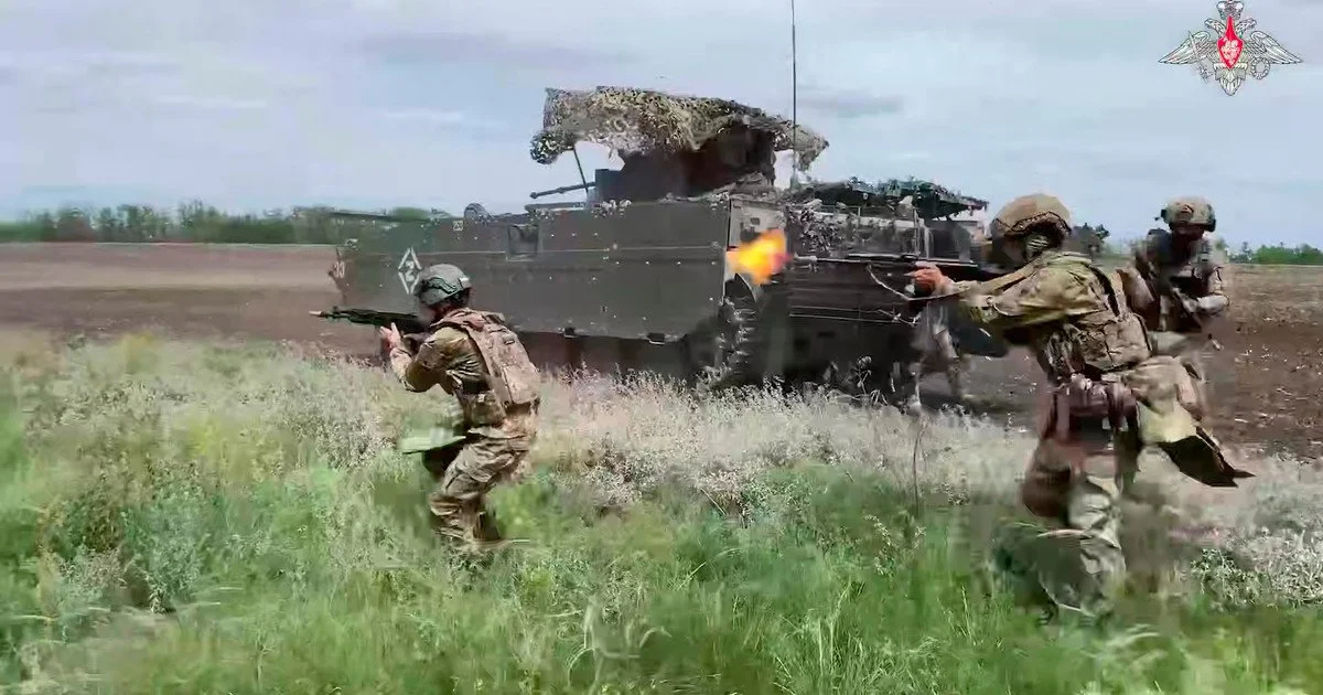 Російські військові