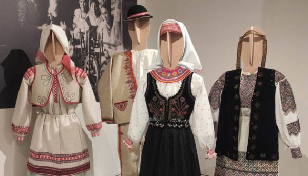 Нова вистава українського традиційного вбрання з'явилася у словенській столиці 11 Нова вистава українського традиційного вбрання з'явилася у словенській столиці 11