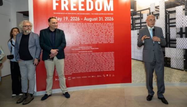 ПОРТАЛ новин 75 У Нью-Йорку презентували міжнародну виставку Modern Freedom, де представлені роботи українських митців.
