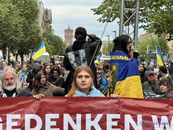 У Берліні вшанували пам'ять українських жертв Другої світової війни та виступили з ініціативою щодо створення окремого меморіалу. 9