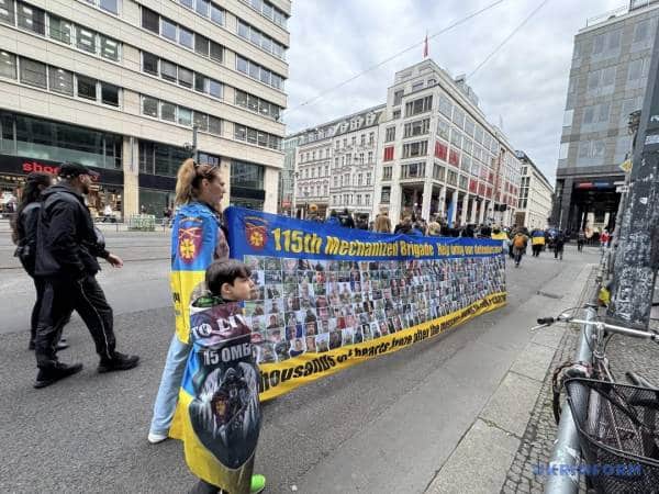 У Берліні вшанували пам'ять українських жертв Другої світової війни та виступили з ініціативою щодо створення окремого меморіалу. 12