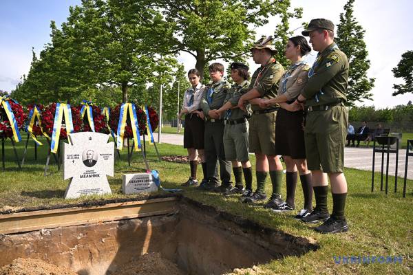 Андрія Мельника, очільника ОУН, перепоховали. Які подальші кроки? 21 Андрія Мельника, очільника ОУН, перепоховали. Які подальші кроки? 21