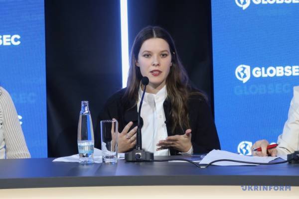 Під час конференції GLOBSEC було порушено питання про повернення українських дітей, яких вивезла Росія. 10 Під час конференції GLOBSEC було порушено питання про повернення українських дітей, яких вивезла Росія. 10