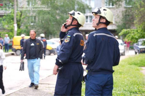 Запоріжжя знову під обстрілом: двоє загиблих у промисловій зоні 15