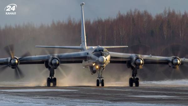 Знищення ОТРК "Іскандер" та двох літаків Ту-142 СБС на летовищі у Таганрозі 3 Знищення ОТРК "Іскандер" та двох літаків Ту-142 СБС на летовищі у Таганрозі 3