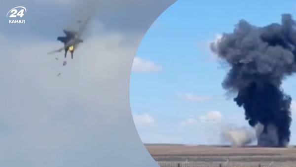 Два винищувачі ВМС США зіткнулися в повітрі під час авіашоу