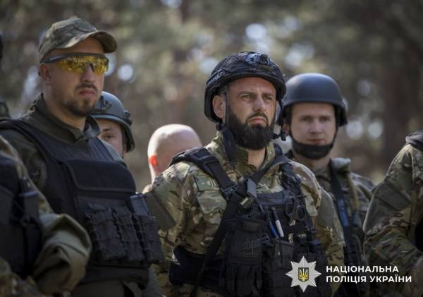 Перший загін патрульних поліцейських закінчив посилені тренування на полігонах 17 Перший загін патрульних поліцейських закінчив посилені тренування на полігонах 17