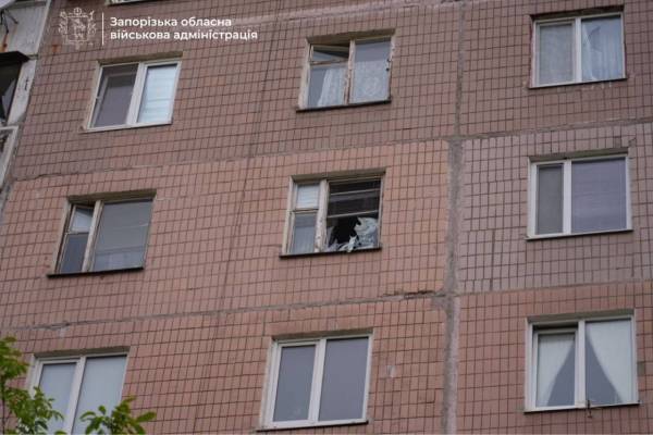 Запоріжжя знову під обстрілом: двоє загиблих у промисловій зоні 14
