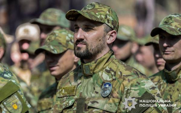 Перший загін патрульних поліцейських закінчив посилені тренування на полігонах 16 Перший загін патрульних поліцейських закінчив посилені тренування на полігонах 16
