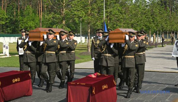 ПОРТАЛ новин 59 Андрія Мельника, очільника ОУН, перепоховали. Які подальші кроки?
