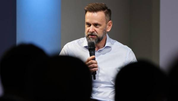 В Києві представили ініціативу з покращення психологічного та тілесного самопочуття дітей з областей, що межують з лінією фронту. 12 В Києві представили ініціативу з покращення психологічного та тілесного самопочуття дітей з областей, що межують з лінією фронту. 12