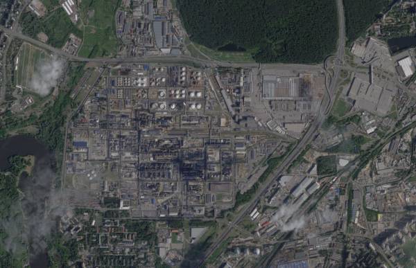 Московський нафтопереробний завод зупинив роботу: опубліковано супутникові фотографії 12 Московський нафтопереробний завод зупинив роботу: опубліковано супутникові фотографії 12