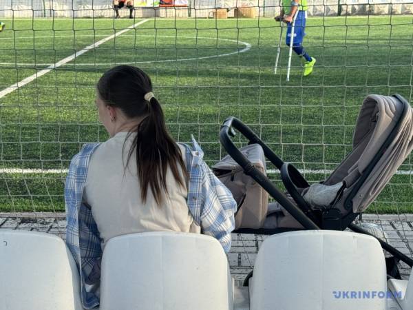 "Ні один психолог не надасть такої допомоги, як фізичні вправи та власна спільнота". 23 "Ні один психолог не надасть такої допомоги, як фізичні вправи та власна спільнота". 23