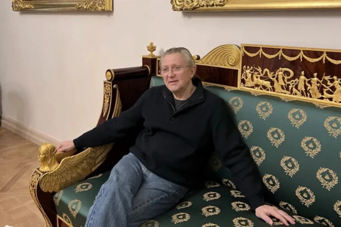 Федеральна служба безпеки відвідала нафтового магната Іллю Трабера, котрого іменують близьким до Путіна 23 Федеральна служба безпеки відвідала нафтового магната Іллю Трабера, котрого іменують близьким до Путіна 8