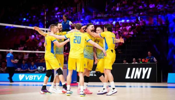 Українські волейболісти святкували другу перемогу поспіль у Лізі націй