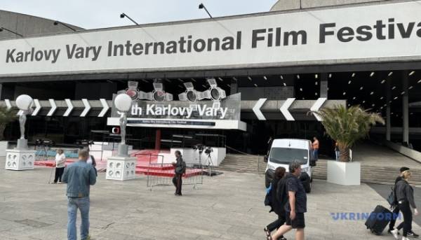 ПОРТАЛ новин 93 На кінофестивалі в Карлових Варах вшанують номінантів на «Оскар» Меггі Джилленгол та Джессі Айзенберга