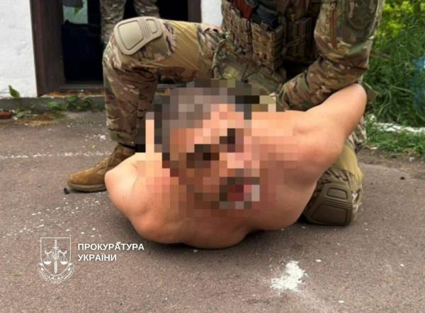 Шукали людей для рабства біля вокзалів: у Києві четверо зловмисників тримали людей у трудовому рабстві 23 Шукали людей для рабства біля вокзалів: у Києві четверо зловмисників тримали людей у трудовому рабстві 23